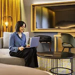 Mercure Centre Hotel 4*