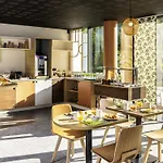 Astoria 4*