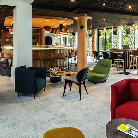 Mercure Centre Hotel 4*