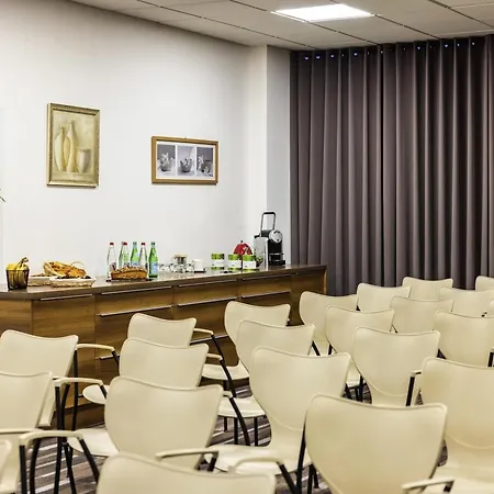 Hotel Mercure Centre 4*