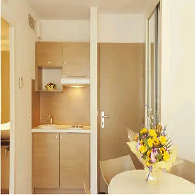Mercure Centre Hotel 4*