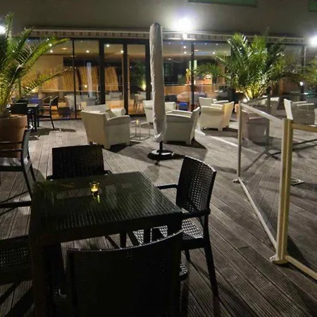 Mercure Centre Hotel