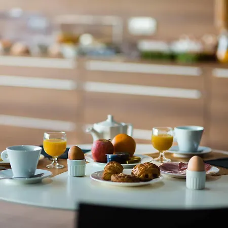Mercure Centre Hotell 4*