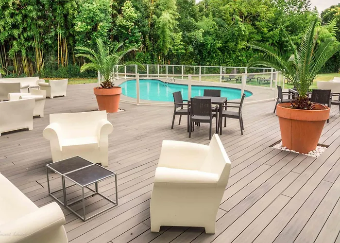 Mercure Centre アジャン