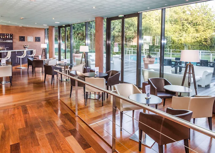 מלון Mercure Centre 4*