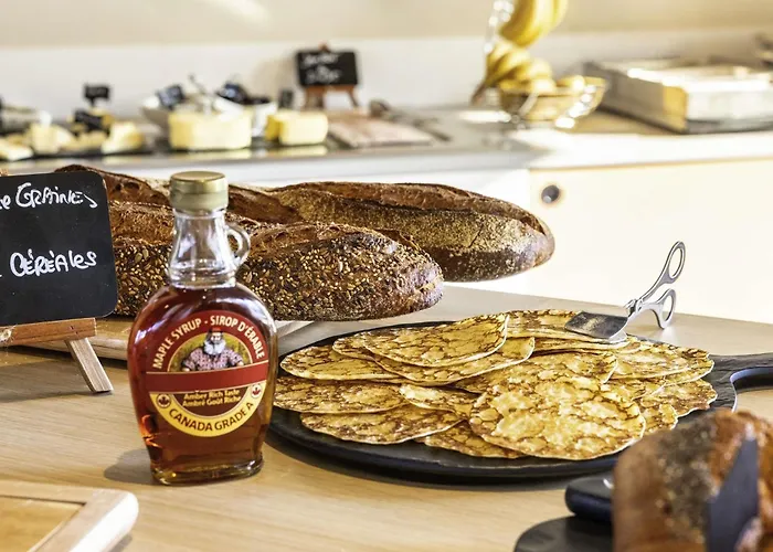 Mercure Centre 4* アジャン